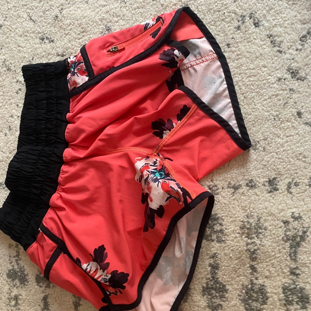 super cute 3 inch lulu shorts